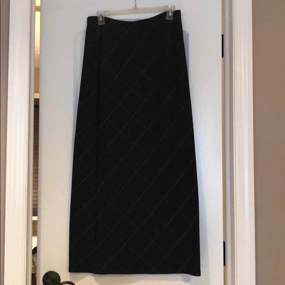 Express straight long skirt.